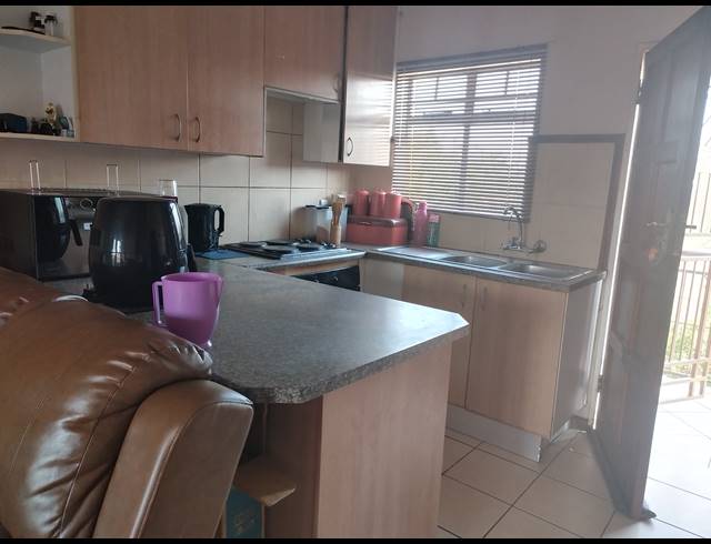 2 BEDROOM SECTIONAL TITLE FOR SALE IN KARENPARK
